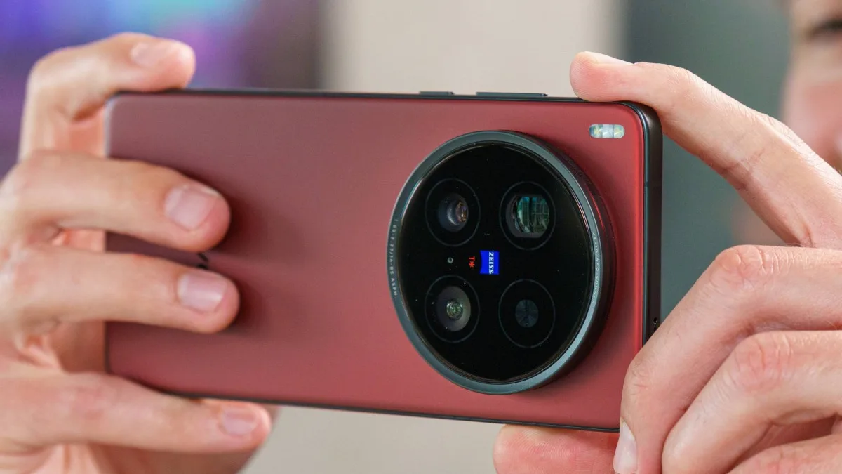 OPPO Find X9 Ultra and Vivo X300 Ultra Tipped with 200-Megapixel Flagship Cameras Ahead of Launch